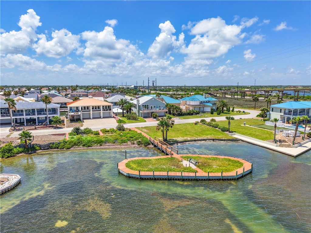 130 Bay Harbor Dr 0, Aransas Pass, TX 78336 — exterior