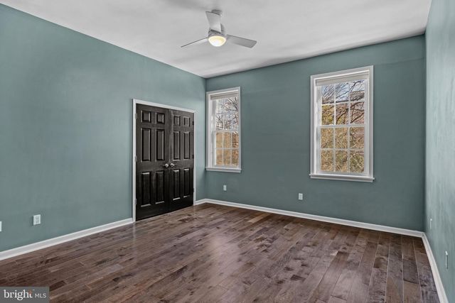 828 S 5TH ST, Philadelphia, PA 19147