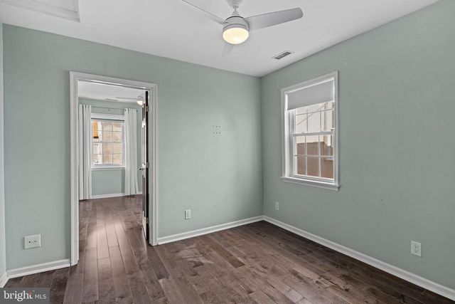 828 S 5TH ST, Philadelphia, PA 19147