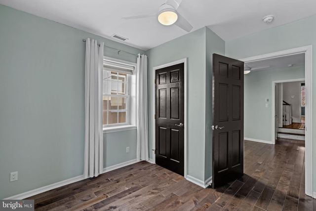 828 S 5TH ST, Philadelphia, PA 19147