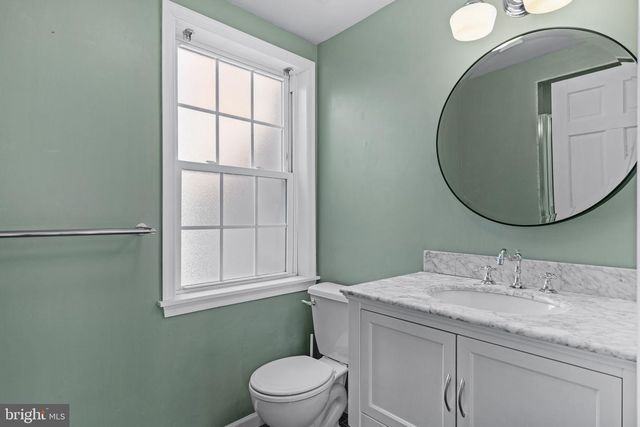 828 S 5TH ST, Philadelphia, PA 19147