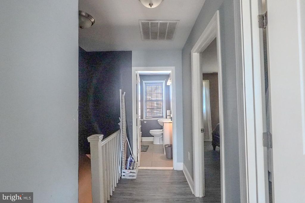 Image 10 of property listing at 3915 FLOWERTON RD, Baltimore, MD 21229