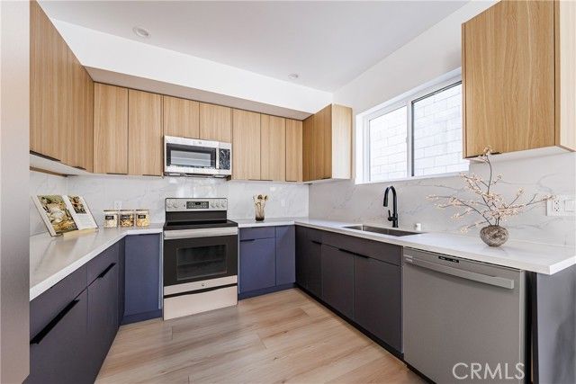 13461 Beach Avenue, Marina Del Rey, CA 90292