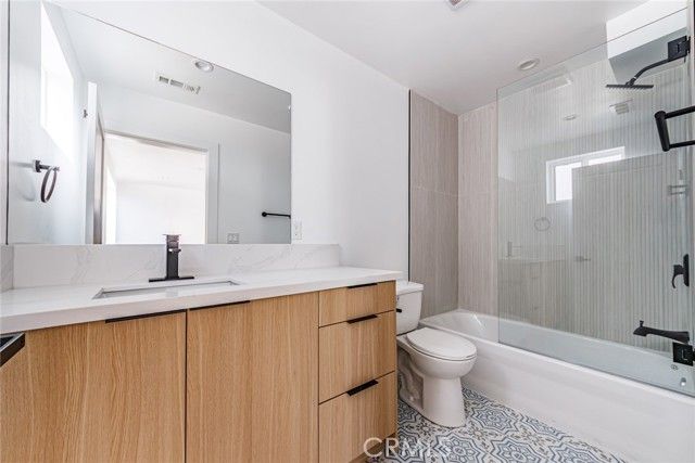 13461 Beach Avenue, Marina Del Rey, CA 90292