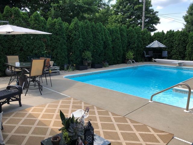 15052 N North Park Drive, Constantine Twp, MI 49042