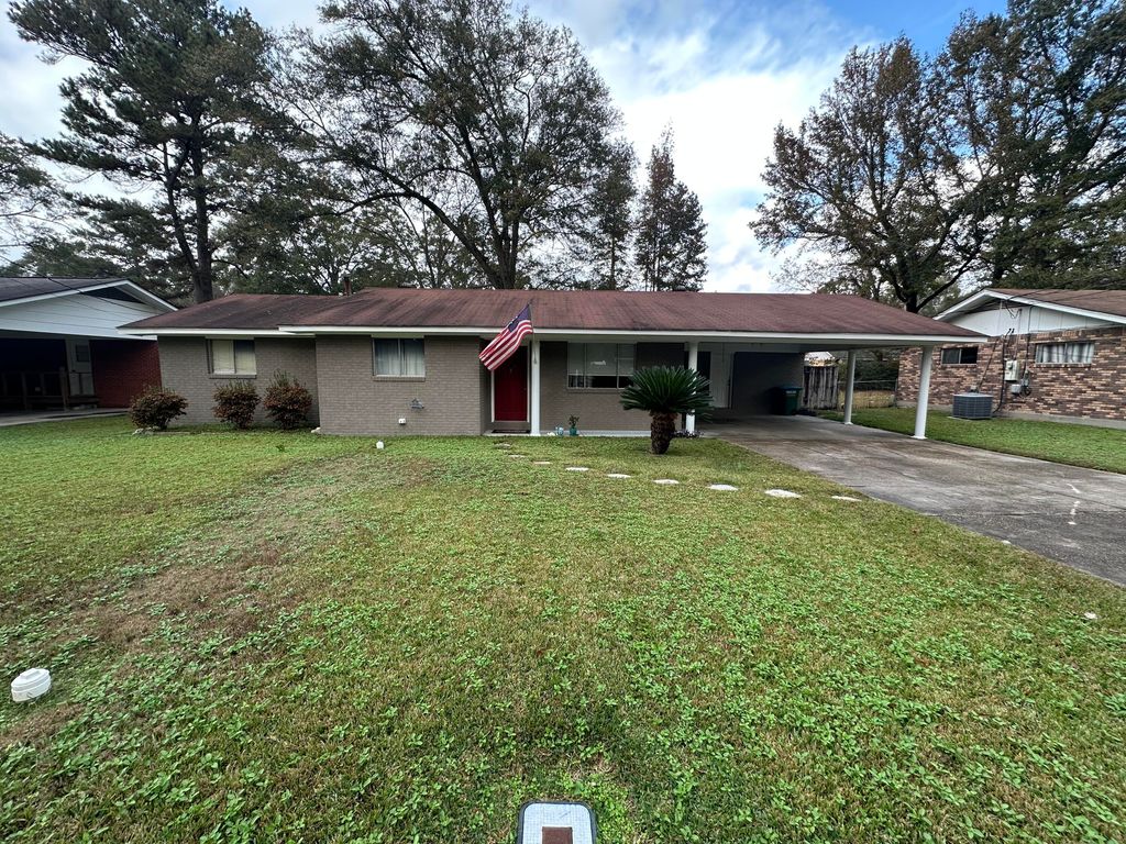 104 Centre Cir., Petal, MS 39465