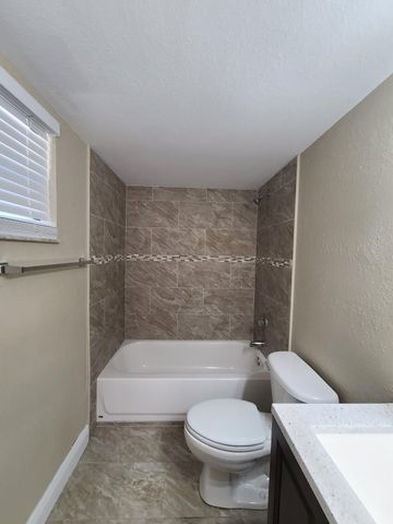 1461 Windorah Way G, West Palm Beach, FL 33411