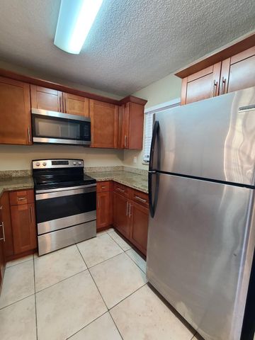 1461 Windorah Way G, West Palm Beach, FL 33411
