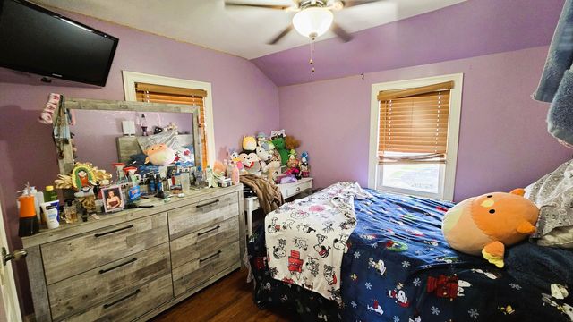 3352 W 84th Street, Chicago, IL 60652