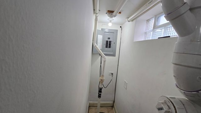3352 W 84th Street, Chicago, IL 60652
