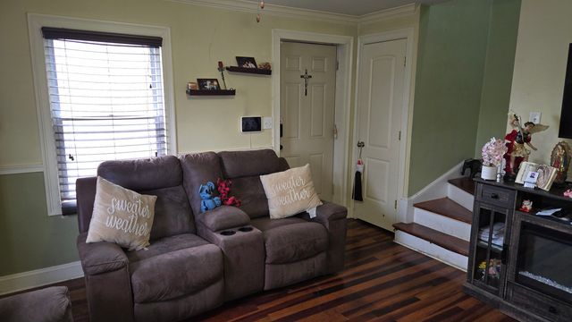 3352 W 84th Street, Chicago, IL 60652