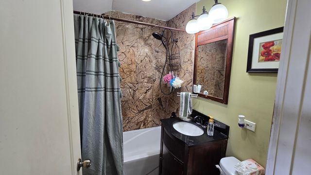 3352 W 84th Street, Chicago, IL 60652
