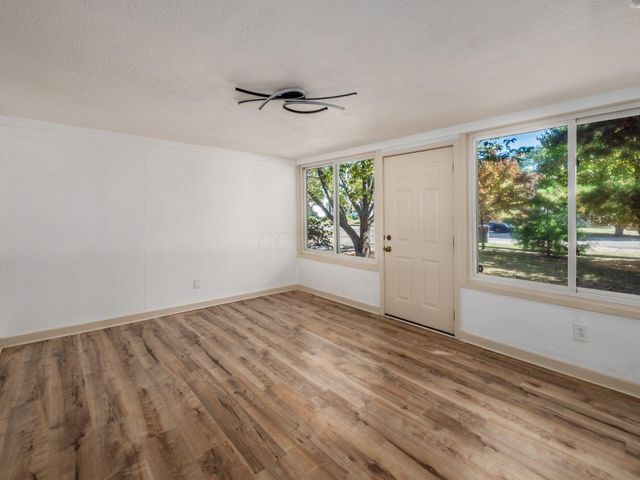 963 Erickson Avenue, Columbus, OH 43227