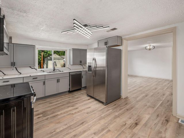 963 Erickson Avenue, Columbus, OH 43227