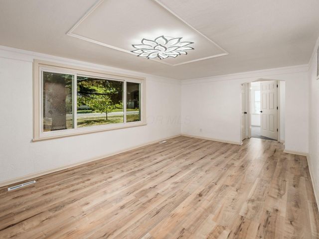 963 Erickson Avenue, Columbus, OH 43227