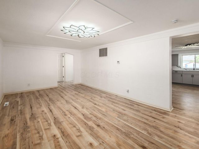 963 Erickson Avenue, Columbus, OH 43227