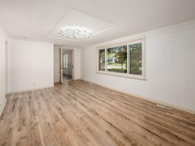 963 Erickson Avenue, Columbus, OH 43227