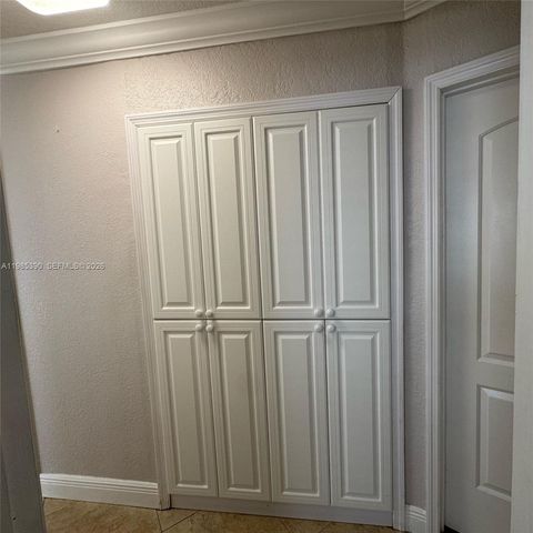 4261 SW 22nd St 0, Fort Lauderdale, FL 33317