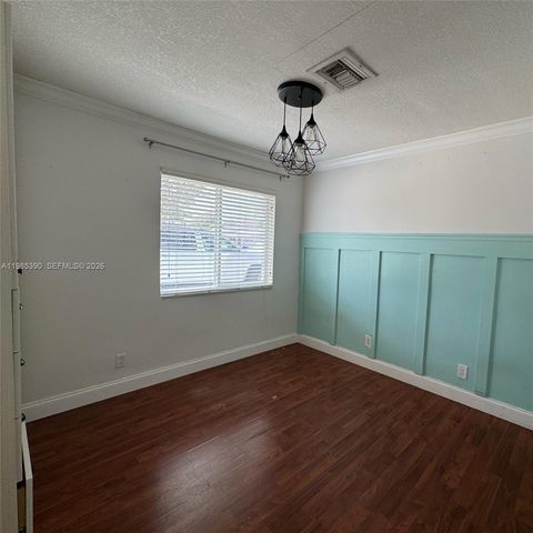 4261 SW 22nd St 0, Fort Lauderdale, FL 33317