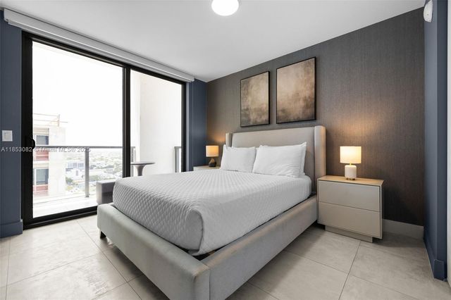 239 SW 9th St 2303, Miami, FL 33130