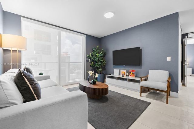 239 SW 9th St 2303, Miami, FL 33130