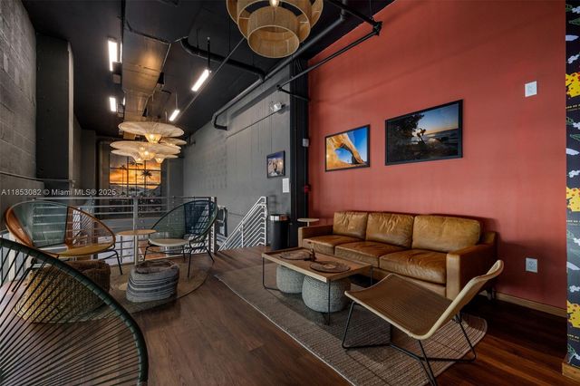 239 SW 9th St 2303, Miami, FL 33130