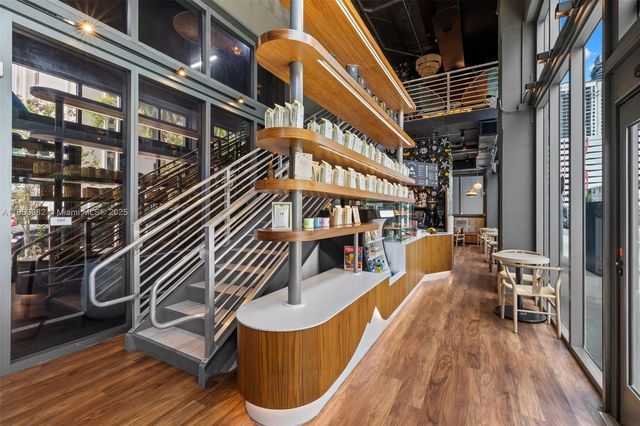 239 SW 9th St 2303, Miami, FL 33130