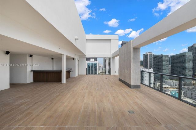 239 SW 9th St 2303, Miami, FL 33130