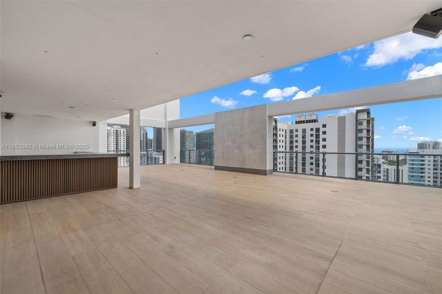 239 SW 9th St 2303, Miami, FL 33130