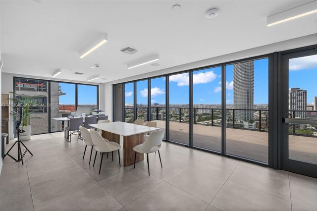 239 SW 9th St 2303, Miami, FL 33130