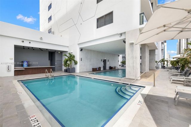 239 SW 9th St 2303, Miami, FL 33130