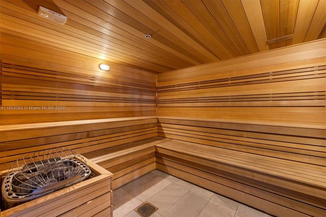 239 SW 9th St 2303, Miami, FL 33130