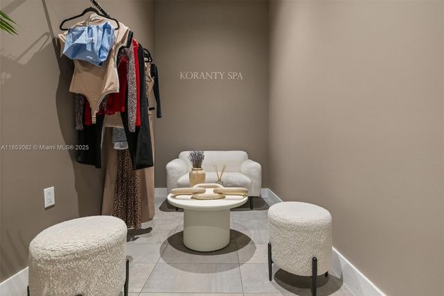 239 SW 9th St 2303, Miami, FL 33130