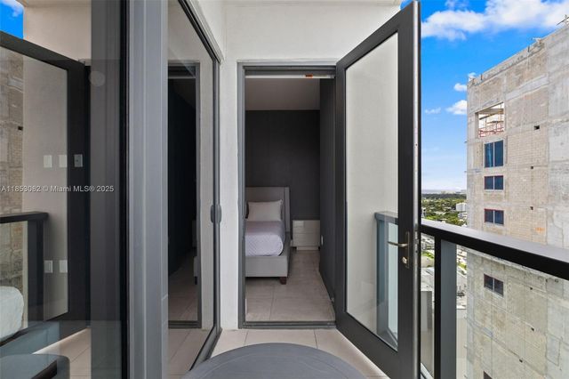 239 SW 9th St 2303, Miami, FL 33130