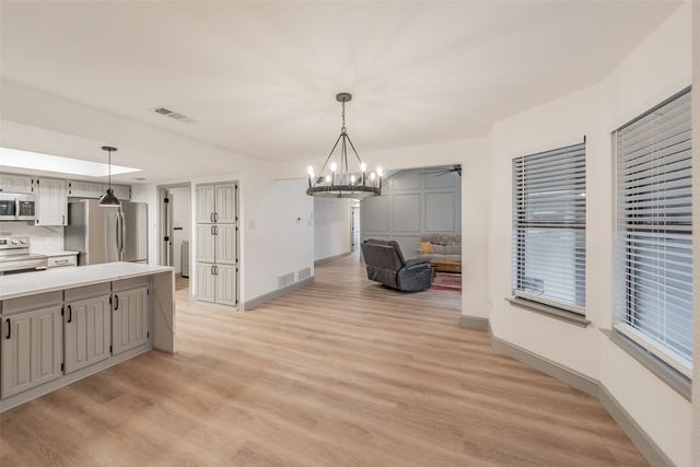 6514 Aires Drive, Arlington, TX 76001