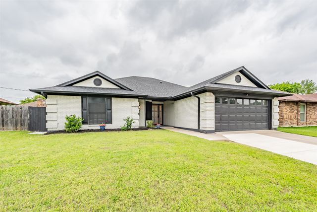 6514 Aires Drive, Arlington, TX 76001