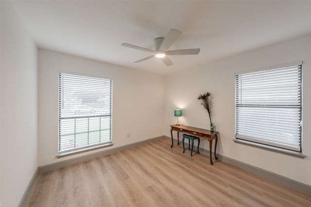 6514 Aires Drive, Arlington, TX 76001