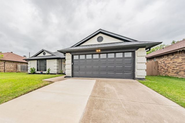 6514 Aires Drive, Arlington, TX 76001