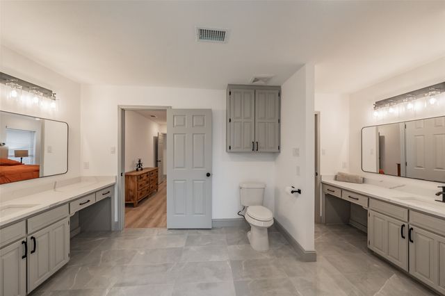 6514 Aires Drive, Arlington, TX 76001