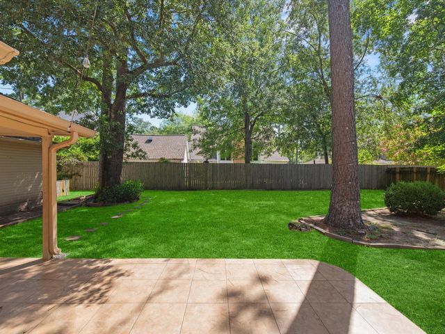 18310 Lake Oaks Drive, Spring, TX 77388