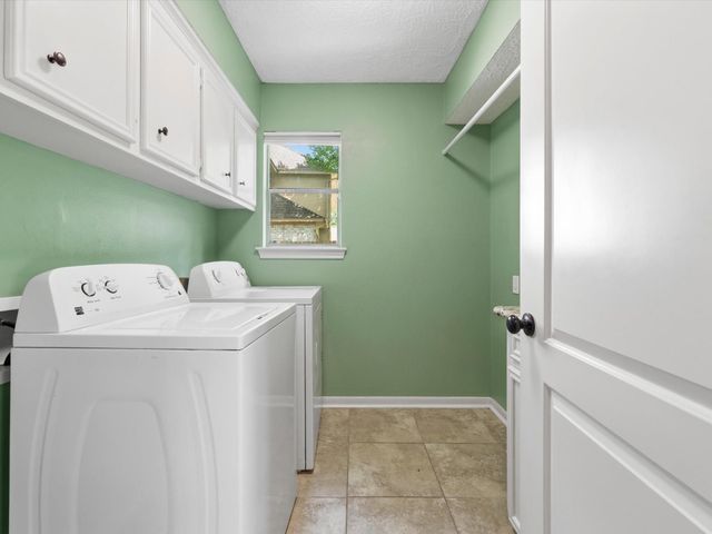 18310 Lake Oaks Drive, Spring, TX 77388