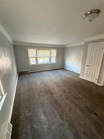 4651 Chatsworth Street, Detroit, MI 48224