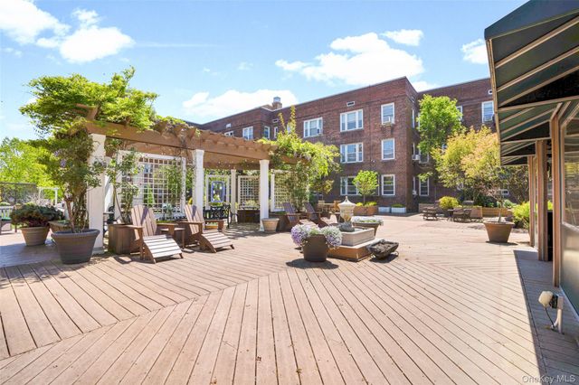 101 Old Mamaroneck Road 1B1B, White Plains, NY 10605