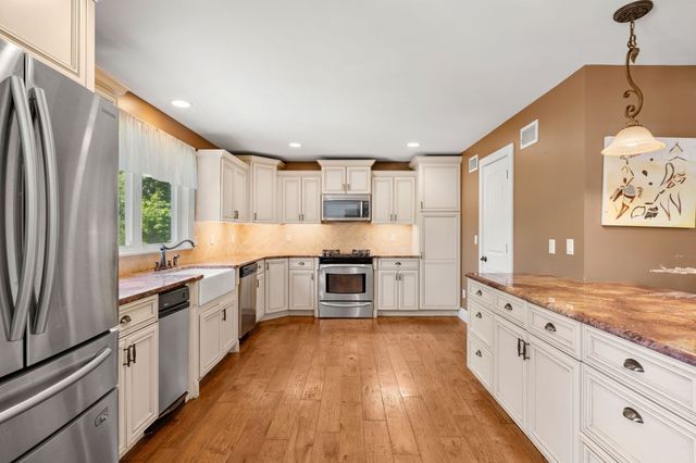 55 Crescent St, Bridgewater, MA 02324
