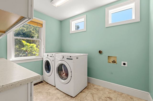 55 Crescent St, Bridgewater, MA 02324