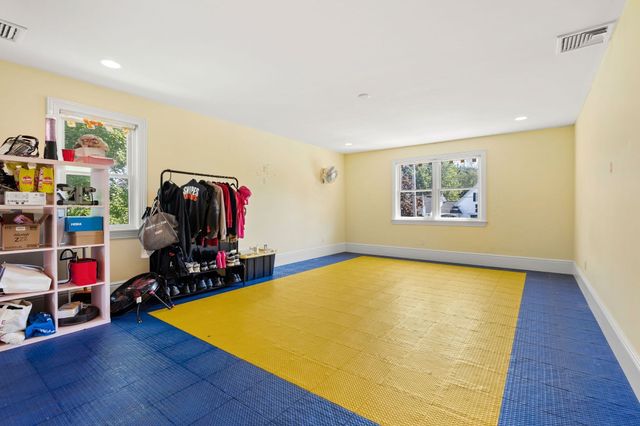 55 Crescent St, Bridgewater, MA 02324