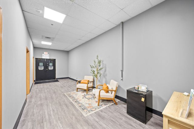 1333 S Schoolhouse Road, New Lenox, IL 60451