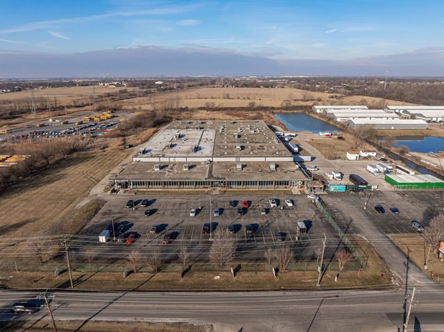 1333 S Schoolhouse Road, New Lenox, IL 60451