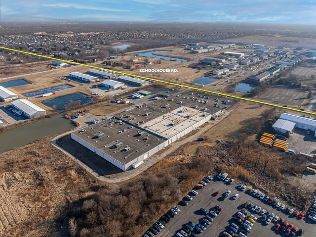 1333 S Schoolhouse Road, New Lenox, IL 60451