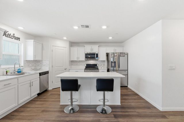 1541 Seneca Drive, Madera, CA 93637